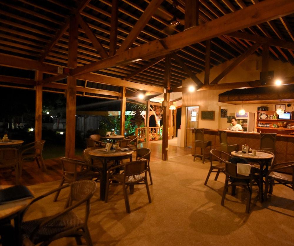 Alona42 Resort Panglao Exterior foto